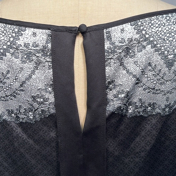 Laundry by Shelli Segal Long Sleeve Floral Blouse Size 10 - Picture 7 of 9